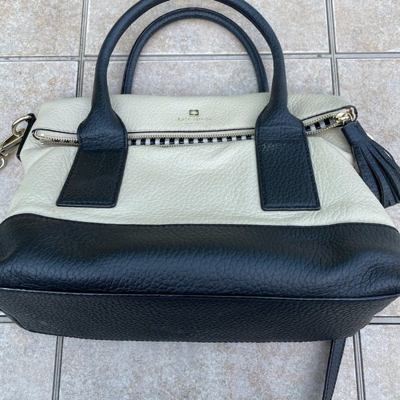 Kate Spade Black and Cream Purse - Picture 14 of 15